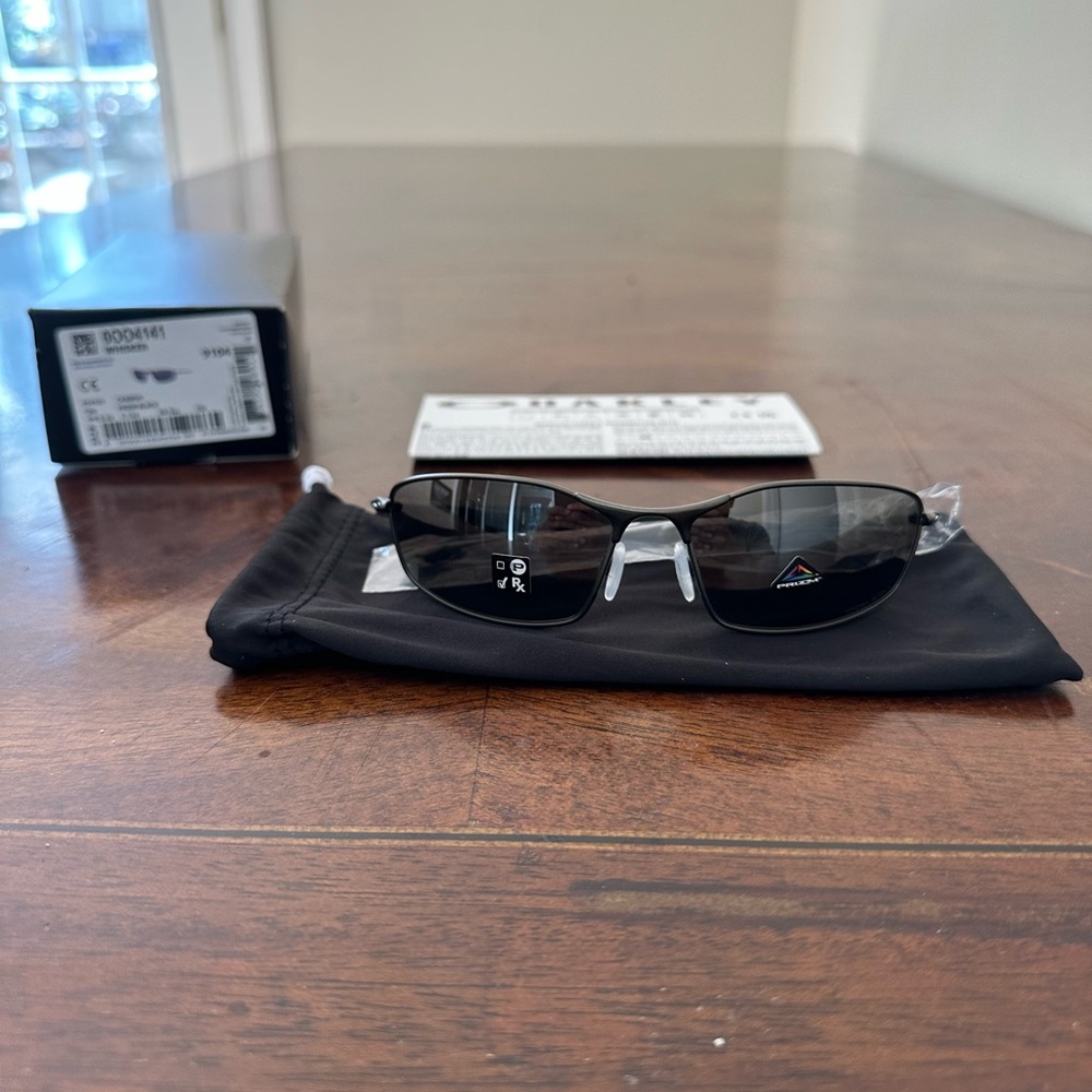 Oakley Whisker Prizm Black Lenses, Carbon Frame